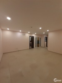 Bán Chung Cư CC 60 Hoàng Quốc Việt – 100m2 Giá Rẻ : 2,8 tỷ - Sổ Đỏ Chính Chủ..