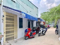 Nhà 1 lầu đẹp mặt tiền đường số 47, P. Bình Thuận, Q7.