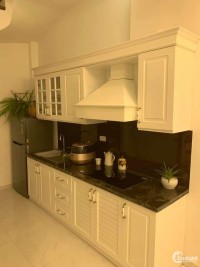 BÁN NHÀ SIÊU CỰC ĐẸP BA BƯỚC CHÂN RA PHỐ ĐỘI CẤN, DT 42M 5 TẦNG GIÁ 3.9 TỶ