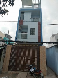 Cần tiền bán gấp nhà mặt tiền hẻm lớn 2295 Huỳnh Tấn Phát, KP7, TT Nhà bè