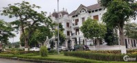 Bán biệt thự Pháp, gần sân golf Đồng Mô, có thang máy, đường 21m, giá chỉ 4.1 tỷ