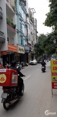 Bán nhà tầm tiền hiếm mặt phố Trần Quang Diệu 50m2 giá 16 tỷ