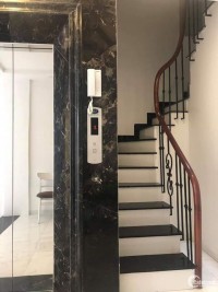 NHÀ ĐẸP_THIẾT KẾ HIỆN ĐẠI_THANG MÁY NHẬP KHẨU