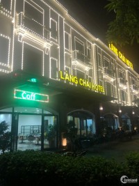Bán khách sạn 3 sao mặt đường Hoàng Quốc Việt cạnh chợ đêm Marina, mặt tiền 36m
