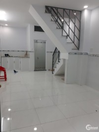 Bán Nhà Nơ Trang Long 35m2, Bình Thạnh ngay chợ Phan Văn Trị giá 2.45 tỷ