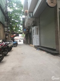 Trung tâm hà nội ,an sinh đỉnh cao .thoáng mát nhiều phòng .sổ nở hậu