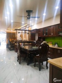 Quận 10 Nguyễn Tri Phương 65m2  5tầng 5PN Khu vip