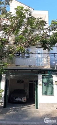 Cho thuê nhà mới nguyên căn Thủ Đức, đường Phạm Văn Đồng đi vào, gần Gigamall.