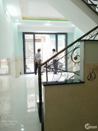 Chính chủ kẹt tiền bán gấp nhà đẹp 2 lầu , HXH / Đường số 14, P.BHHA, Q.Bình Tân