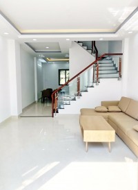 Nhà đẹp 1 lầu – 60 m2 - hẻm 1225 Huỳnh Tấn Phát, Quận 7