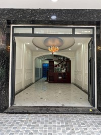 Tôi cần bán gấp nhà Thích Quảng Đức, Phú Nhuận, nở hậu, 4 tầng chỉ 4,4 tỷ
