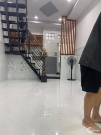 Bán nhà mới xây, 1 trệt 2 lầu, 3 PN, 3 tolet Bình Giã phường 13 quận Tân bình