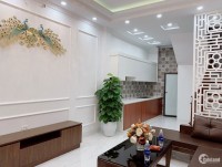 Cần bán nhà Nguyễn Khang,38m2 X 4 Tầng, nhỉnh 2 tỷ.