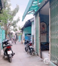 Bán nhà cấp 4  hẻm 1716 Huỳnh Tấn Phát, TT. Nhà Bè