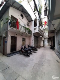 Bán đất tặng nhà 2 tầng, phố Ngọc Hà, quận Ba Đình, 55m2