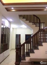 Bán gấp nhà gara ô tô, phố Bùi Xương Trạch, 36 m2, 5 tầng kiên cố, chỉ với 3.55