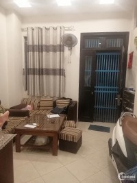 Nhà đẹp, kinh doanh, 30m ra phố đường Nguyễn Trãi. Giá 3.3 Tỷ