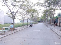 Đất chính chủ nằm ngay mặt tiền đường Nguyễn Xiển q9, shr sang tên ngay