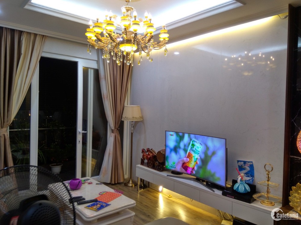 Bán căn hộ 3PN 141m2 full đồ đẹp chung cư CT4 Vimeco Nguyễn Chánh