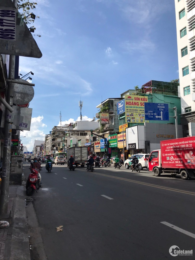 Cần bán nhà góc 3MT hẻm 6m trải nhựa đường Đào Duy Anh, Phú Nhuận. Xe hơi đậu tr