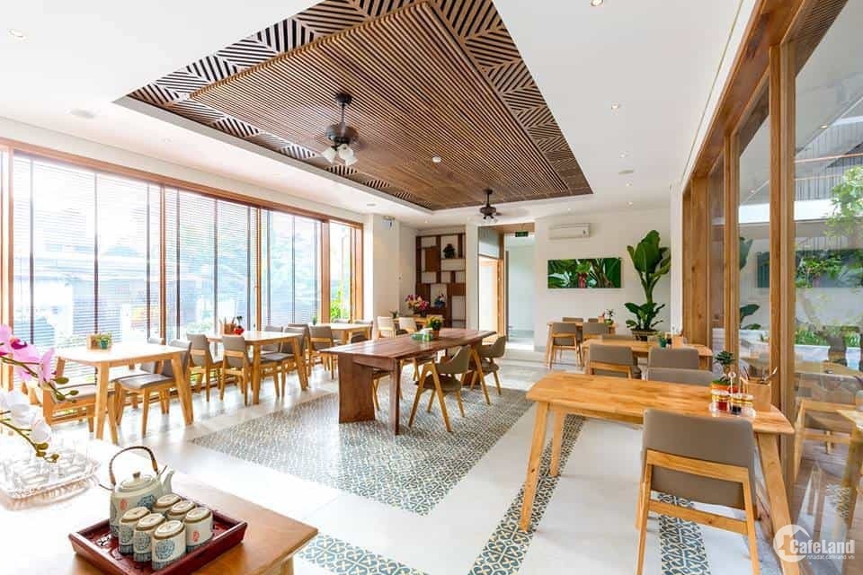 Cần chuyển nhượng khách sạn mặt tiền Phan Xích Long, Phú Nhuận