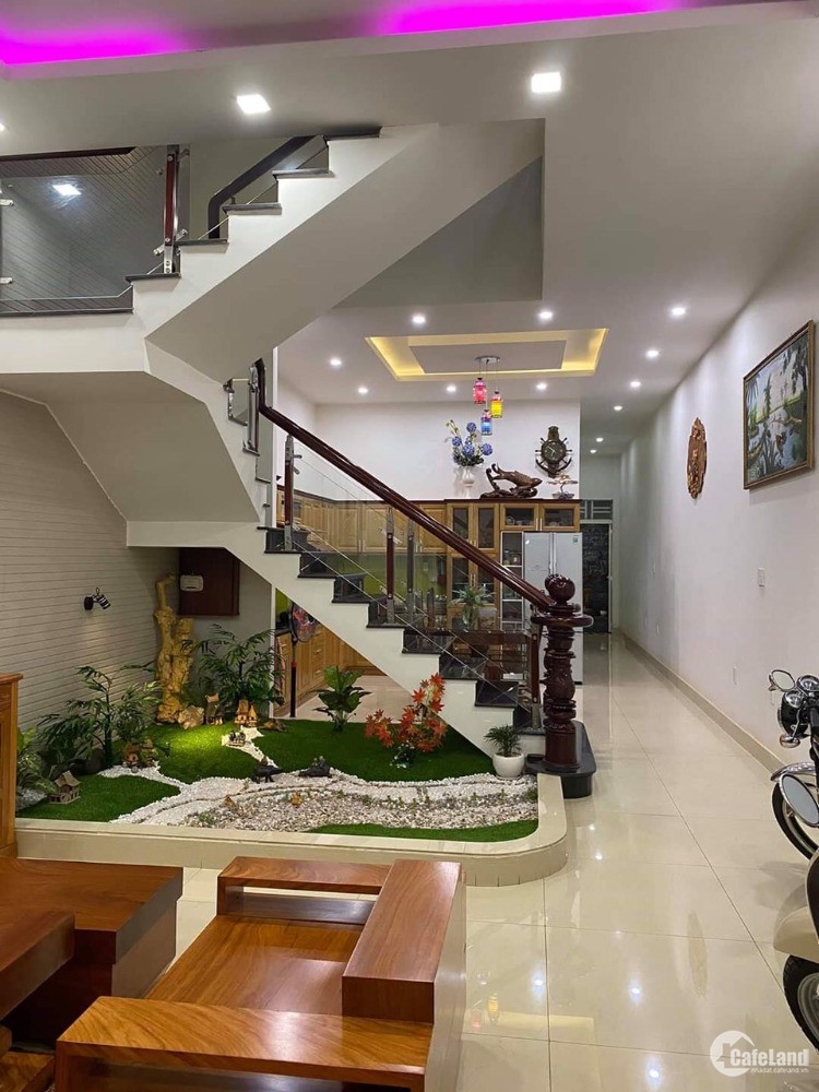 BÁN NHÀ SƯ VẠN HẠNH, QUẬN 10, 50M2, 2 LẦU, CHỈ 4,5TỶ.