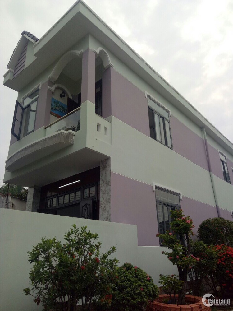 Bán nhà gần sân banh Gò Đậu và ubnd phường Phú Thọ, Thủ Dầu Một, BD
