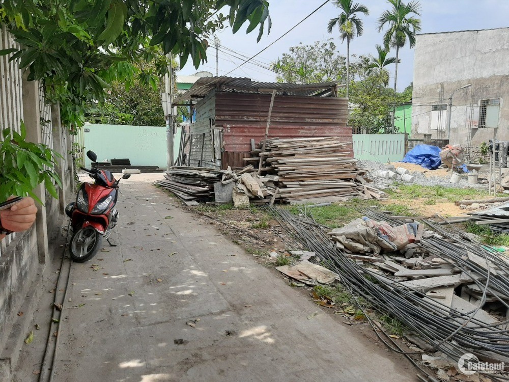 Bán giá sập sàn lô đất ở gần Cơ quan hành chính P. Hòa Minh.