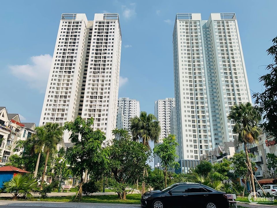 Chính chủ cần bán căn hộ chung cư A10 Nam Trung Yên, diện tích 65m2. LH: 0866678