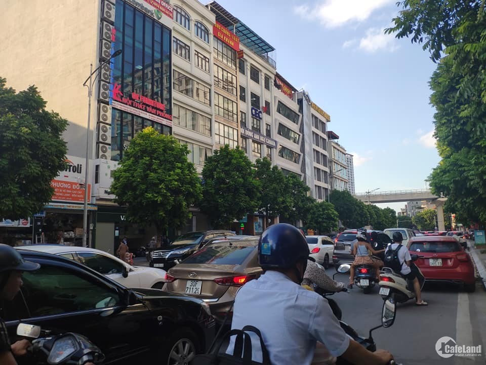 Mặt phố Khúc Thừa Dụ, 9 tầng, mặt tiền 5,5. Kinh doanh đỉnh.
