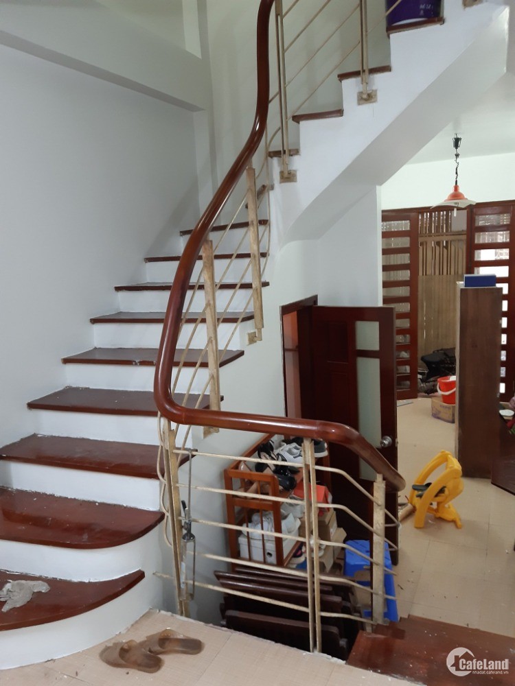 Bán nhà Thái Hà 42m2 X 4 tầng, nhà đẹp, khu dân trí cao