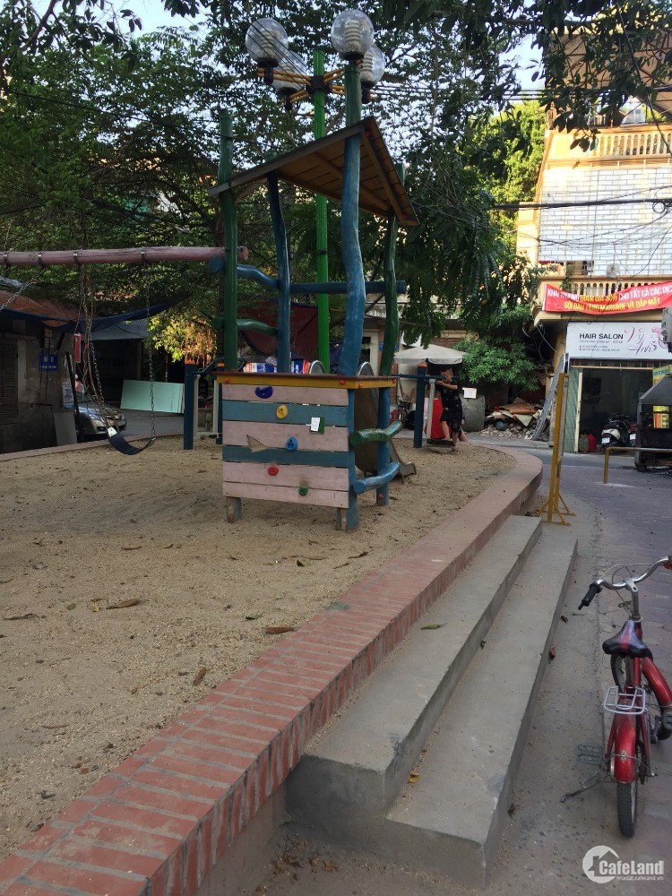 Bán nhà mặt hồ Nguyễn Chính, Tân Mai, ô tô vào nhà, tiện ở, Kd cho thuê