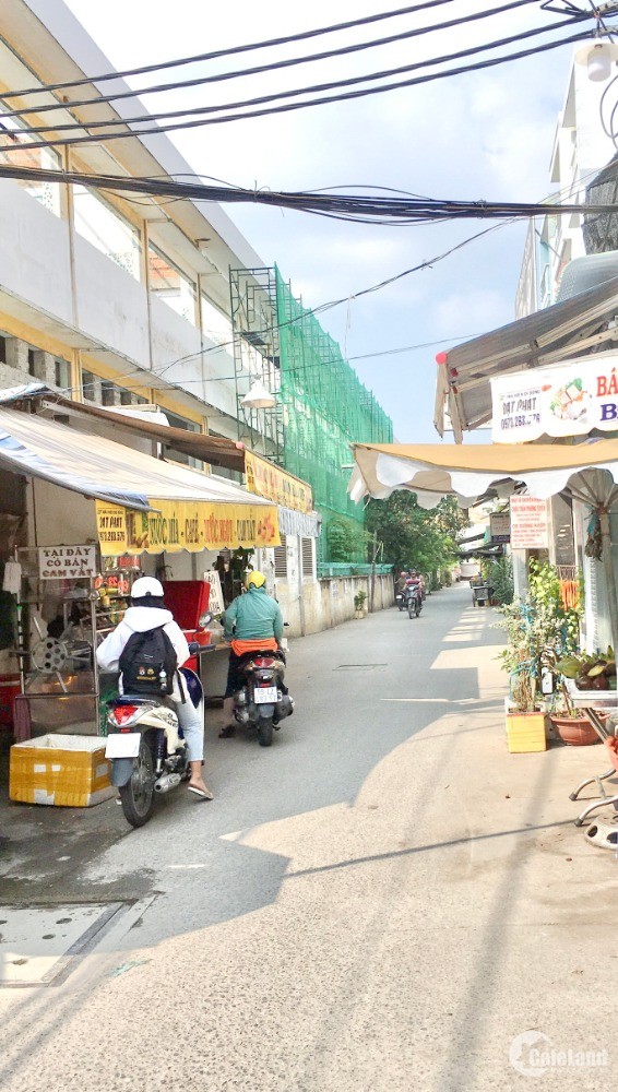 Bán nhà hẻm xe hơi gần mặt tiền đường Phạm Hùng Phường 4 Quận 8