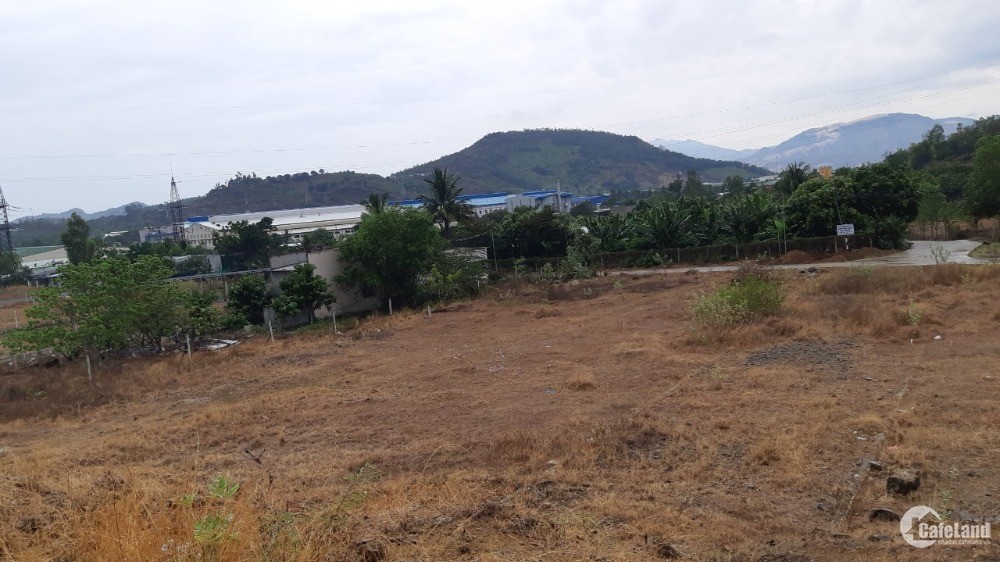 Bán đất 1ha gần KCN Đắc Lộc Nha Trang thích hợp mở công ty đặt nhà máy sản xuất
