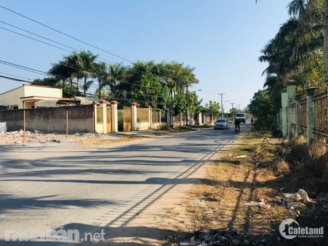 Bán Lô ngã 3 đường Lã Xuân Oai và Võ Văn Hát ,Phường Long Trường, Quận 9