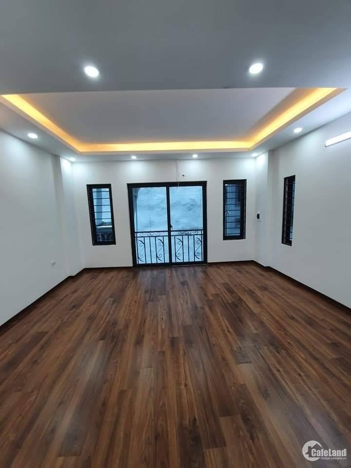 Hót! Hót! Nhà mặt phố Tứ Liên, 60m2, MT 4.2m, chỉ 5.6 tỷ Lh: 0962744299.