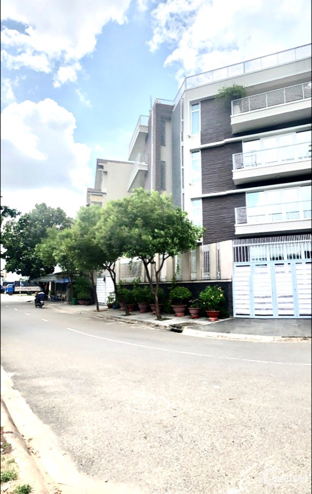 Bán đất ngay đường Lũy Bán Bích đối diện UBND Tân Phú,khu dân cư đông,SHR,thổ cư