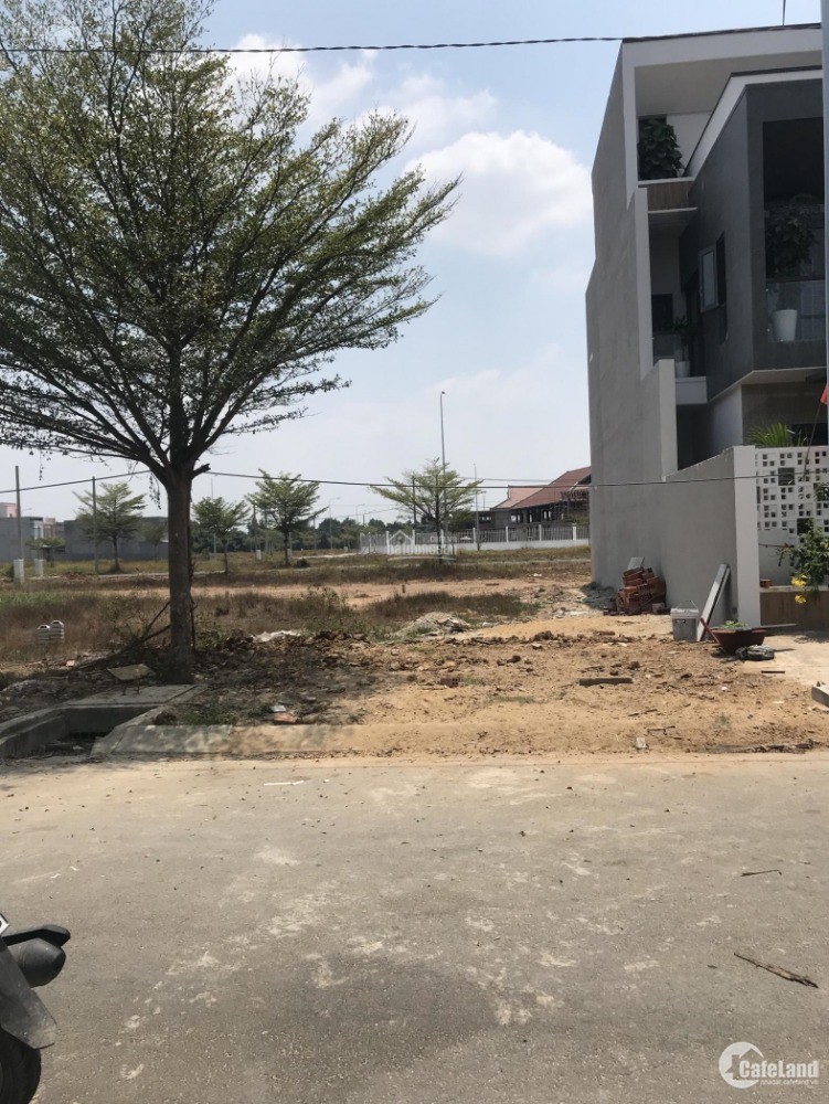 Bán nhanh lô đất ở Nguyễn Thị Định, Q.2, SHR