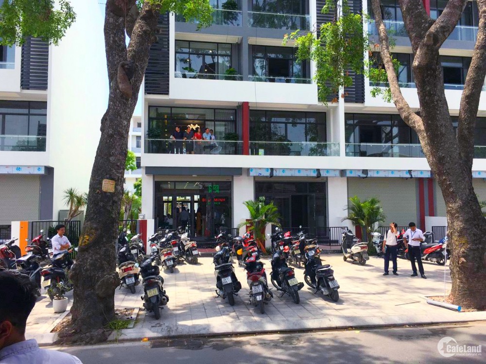 Bán suất ngoại giao căn Shophouse nhà phố Bình Minh Garden giá cực tốt, vị trí