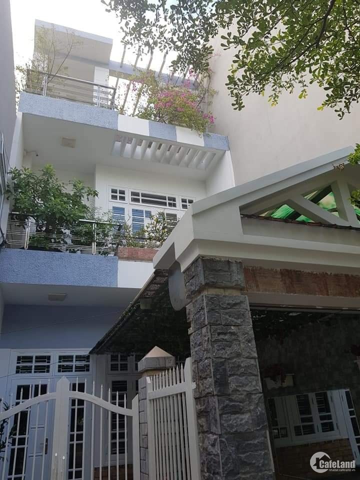Cho thuê nhà sân vườn 3 tầng 4PN quận Sơn Trà Đà Nẵng
