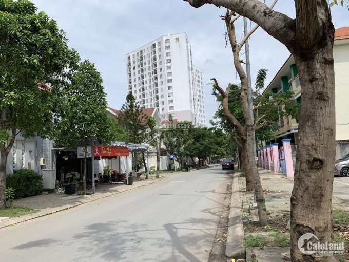 Bán biệt thự đường số kdc Tấn Trường,đường Phú Thuận Q7
