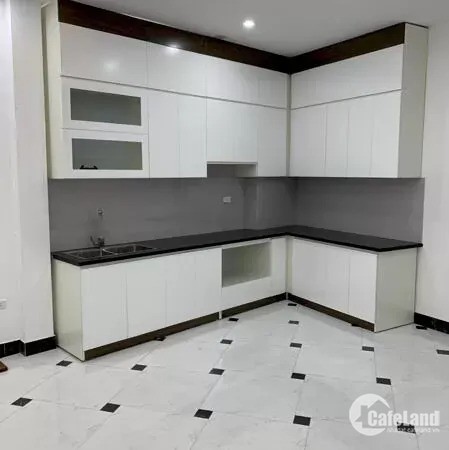 BÁN NHÀ NGÕ 258 NGUYỄN TRÃI - THANH XUÂN - 5 TẦNG X 35M2 GIÁ 3 TỶ