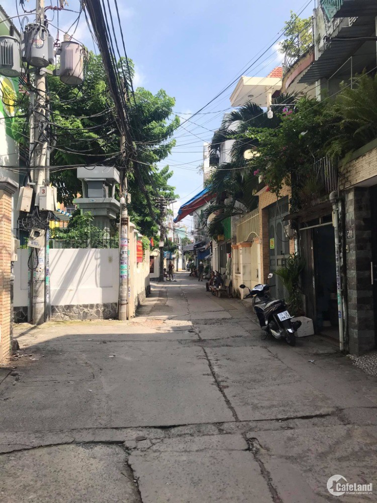 Nhà đẹp đường Nguyễn Văn Đậu Bình Thạnh – 30m2 – Giá rẻ mạt chỉ 3 tỷ - Ở ngay.