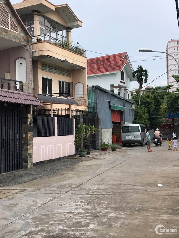 Bán nhà đường nội bộ 8m đổ nhựa đường Nguyễn Xiển, Phường Long Thạnh Mỹ, Quận 9