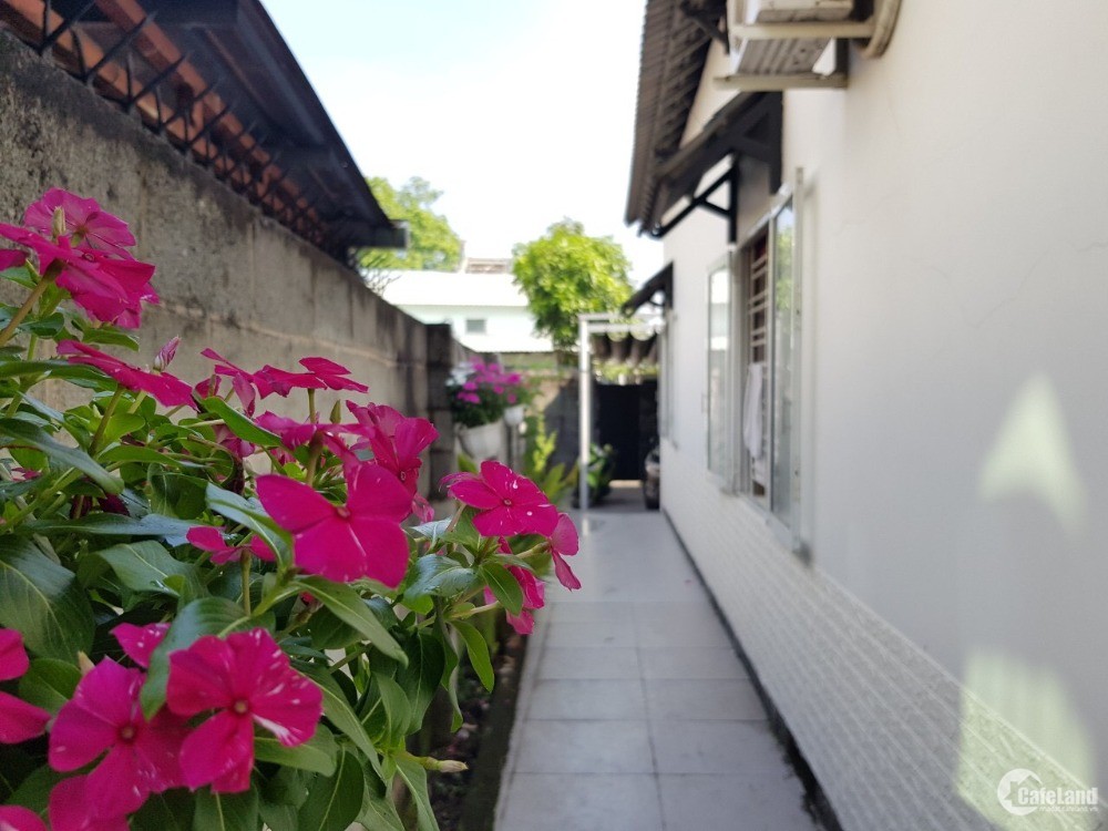 cần bán nhà biệt thự mini, 198m2, gần Cầu vượt Linh Xuân, Phạm V Đồng