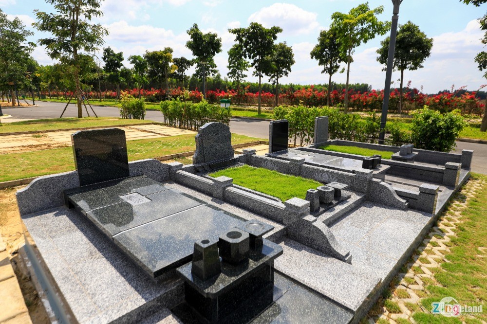 Cần bán cặp mộ đôi Hoa viên nghĩa trang Sala Garden Long Thành. Giá chính chủ
