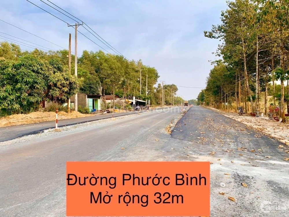 Nhà đầu tư tiếc hùi hụi khi không đầu tư vào lô đất mặt đường Phước Bình 32m.