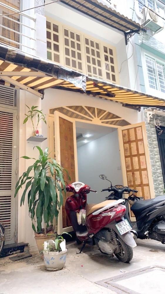 Cho thuê nhà (3.2*6) 3 lầu, hẻm 16 đường Nguyễn Thiện Thuật P2 Q3