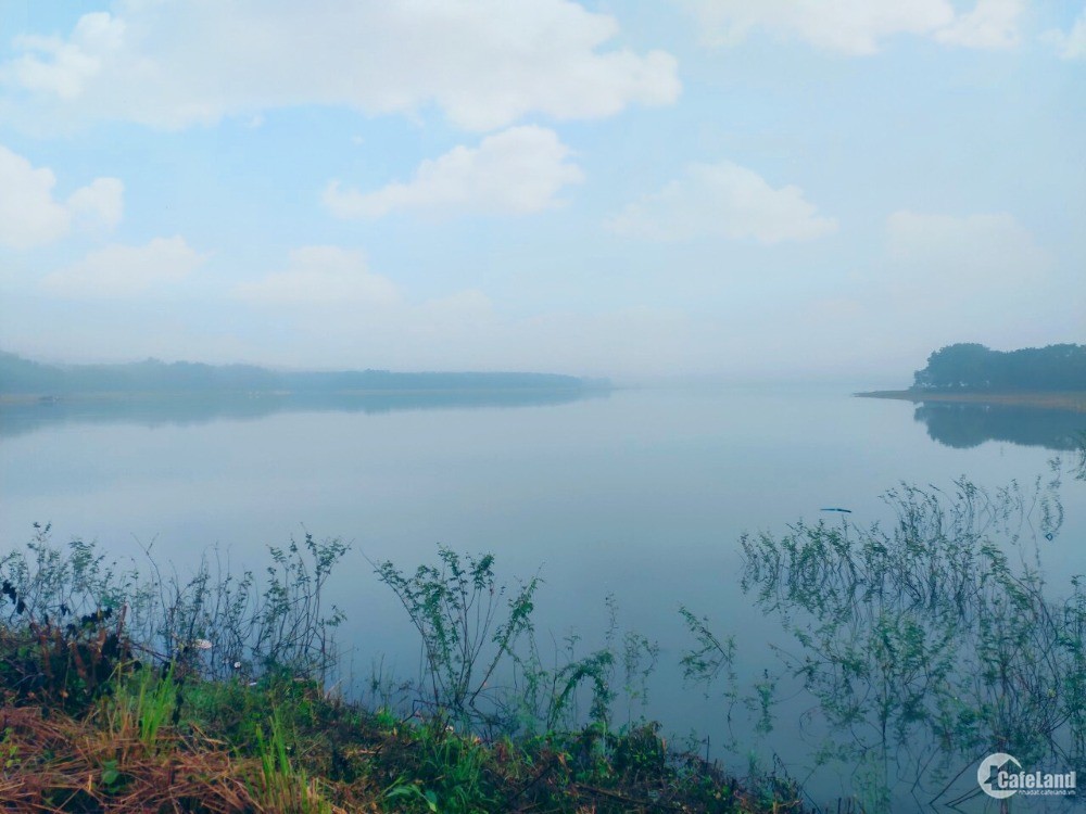 Cần Bán Lô Góc View Trực Diện Hồ Sinh Thái Đá Bàn
