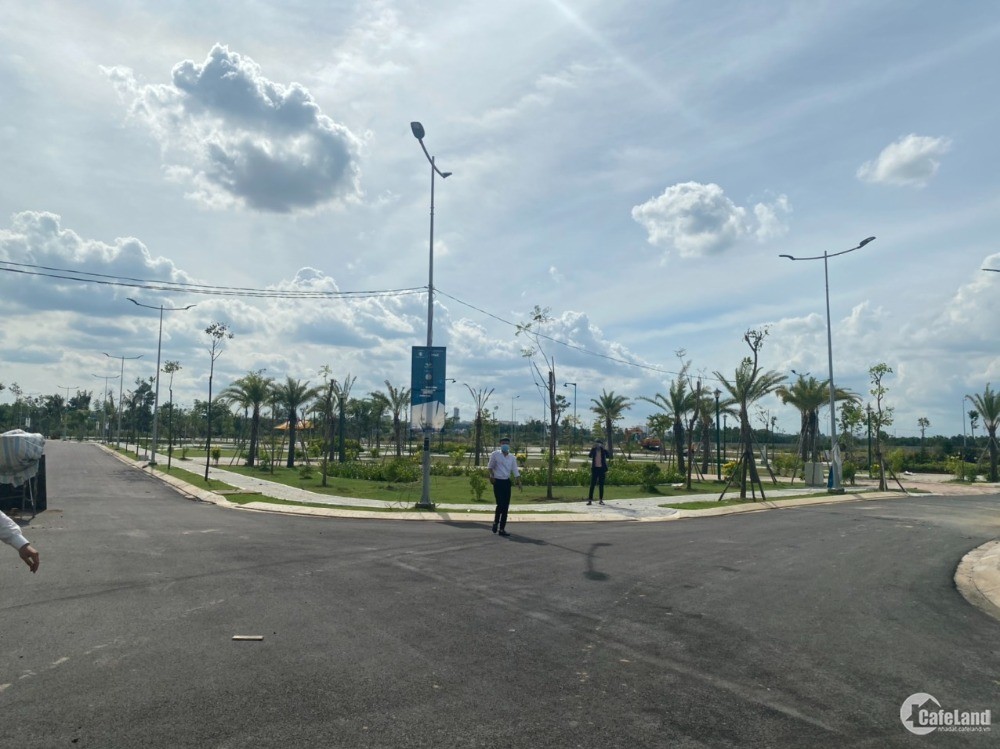 Nhà cần tiền gấp nên bán nền đất LKV3-36 vị trí đẹp  trong khu đô thị Tiến Lộc